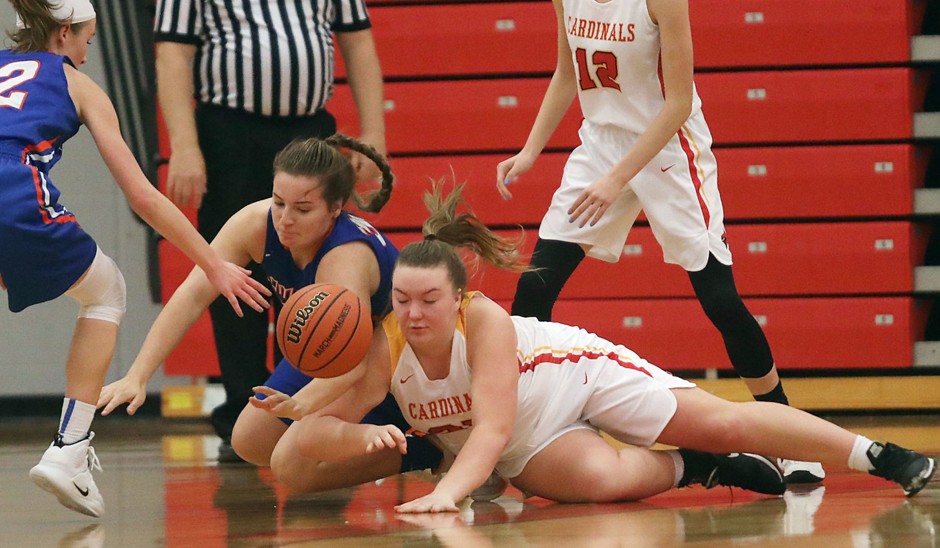 Warrensburg Latham vs Argenta Oreana girls basketball 11 2.4.19.jpg
